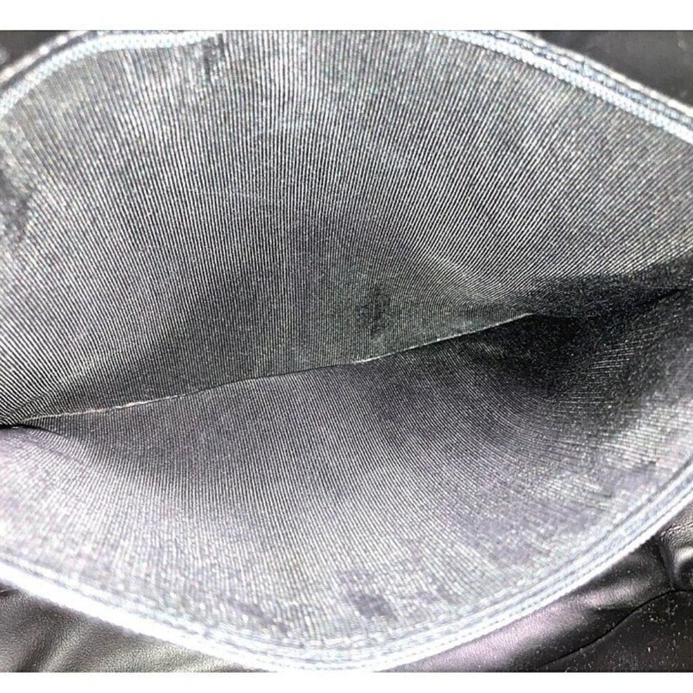 BALLY Matelasse Leather Handbag Green With Bag Used Popular Item 5244. - Picture 8 of 8